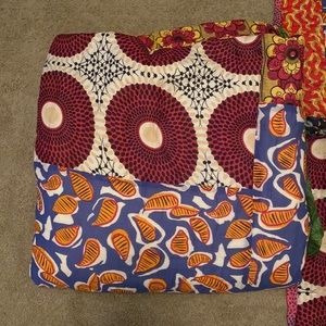 Anthropology quilt- QUEEN- good condition